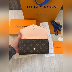 Louis Vuitton Monogram Sarah Wallet